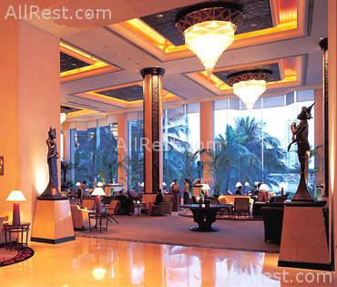 Shangri-La Hotel 3